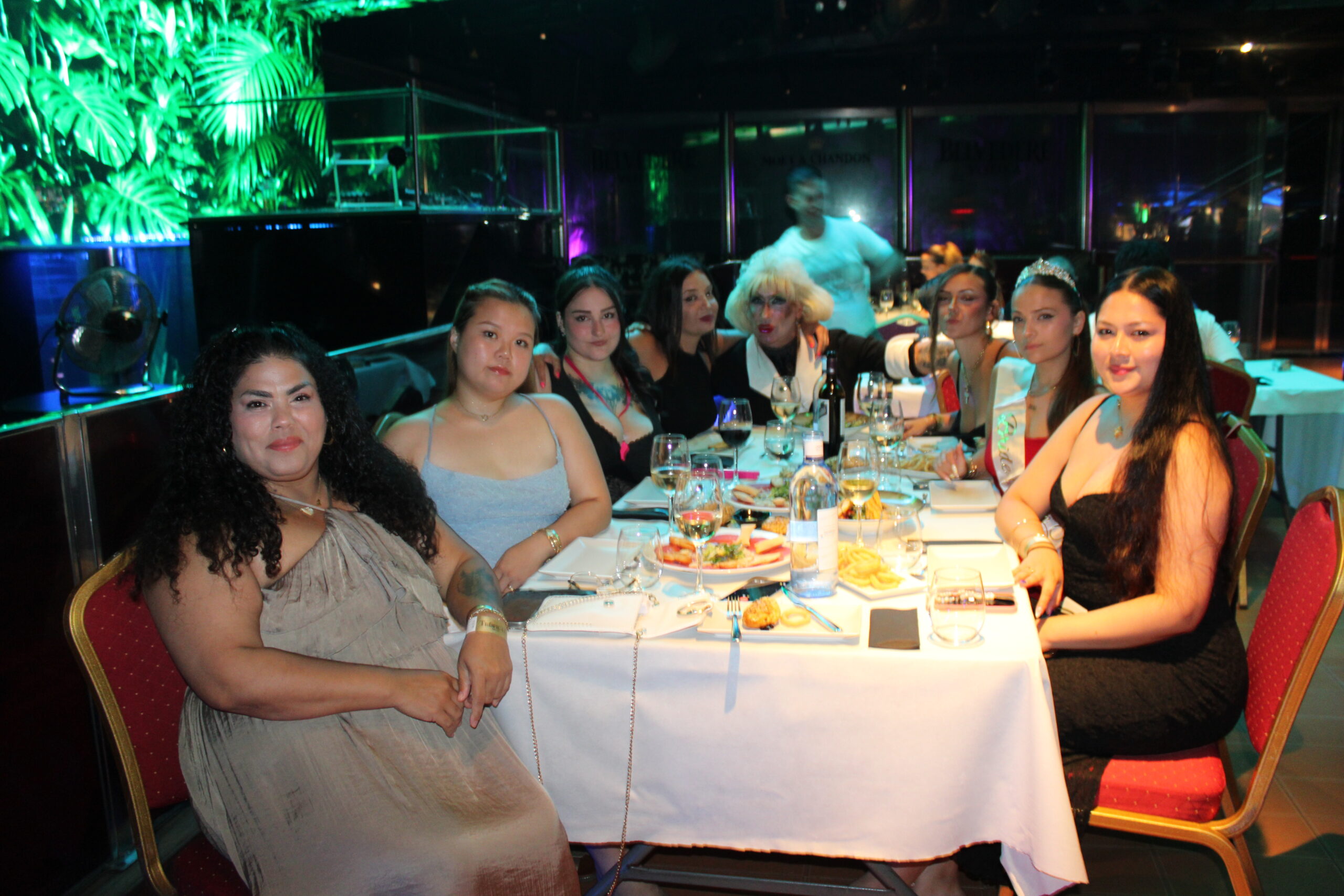 Cena Gran Show Boat Party 15 agosto 2026 Tropical Salou – foto 2